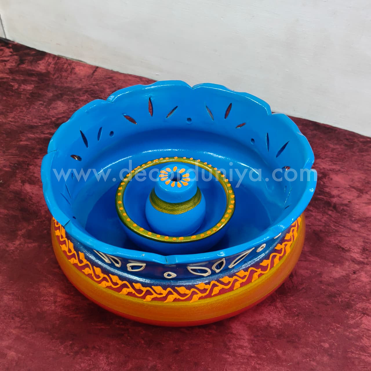 Hand Crafted Urili with Vilakku - VFS1075