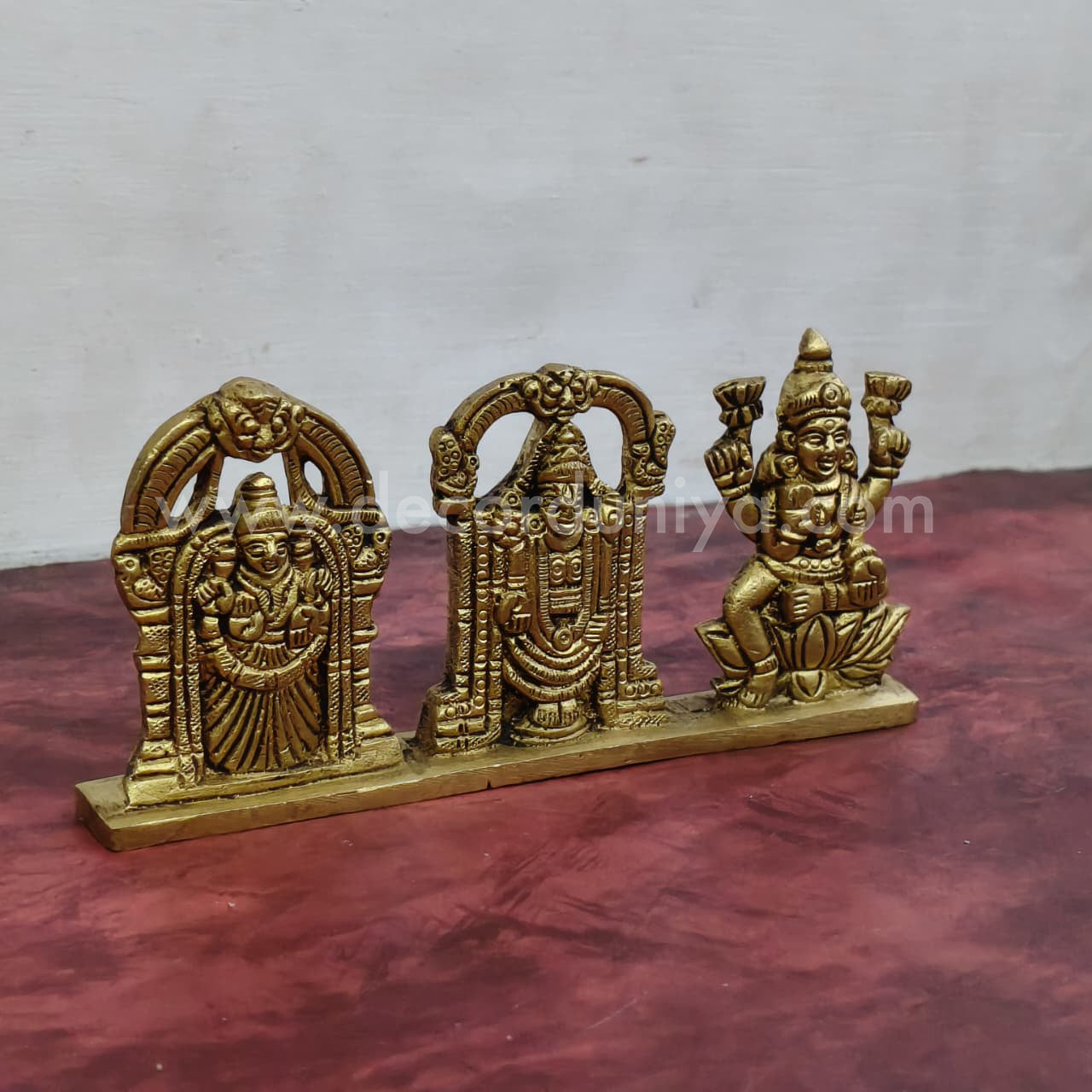 Perumal Thayar Lakshmi - RB904