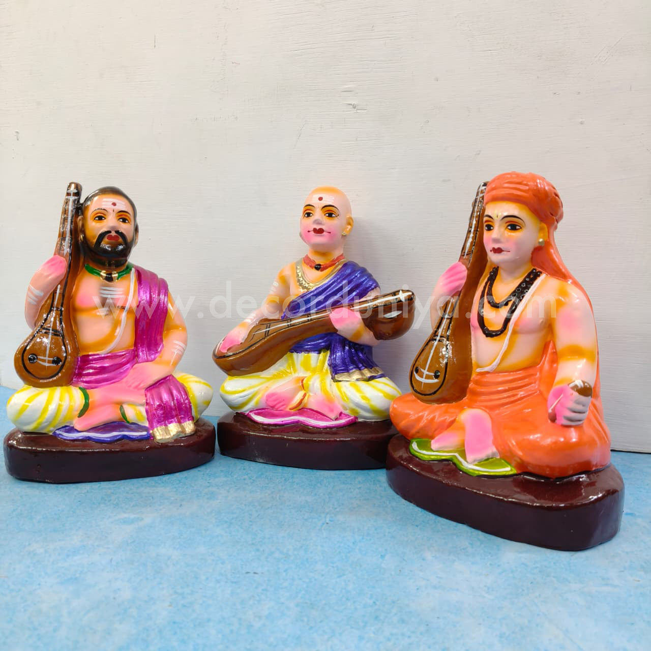 Sangeetha Mummoorthigal Clay Golu Bommai Set | Decor Duniya Golu Dolls | Navaratri Golu Bommai - TK58