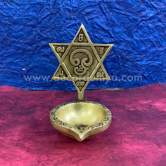 OM Saravana Bhava Vilakku - RB6-c