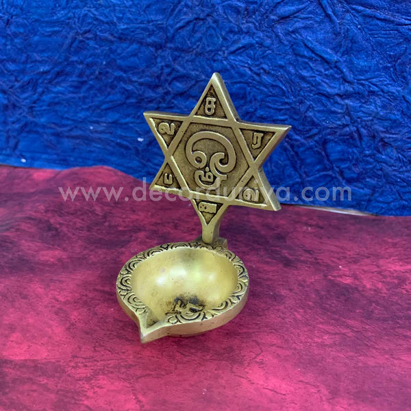 OM Saravana Bhava Vilakku - RB6-c