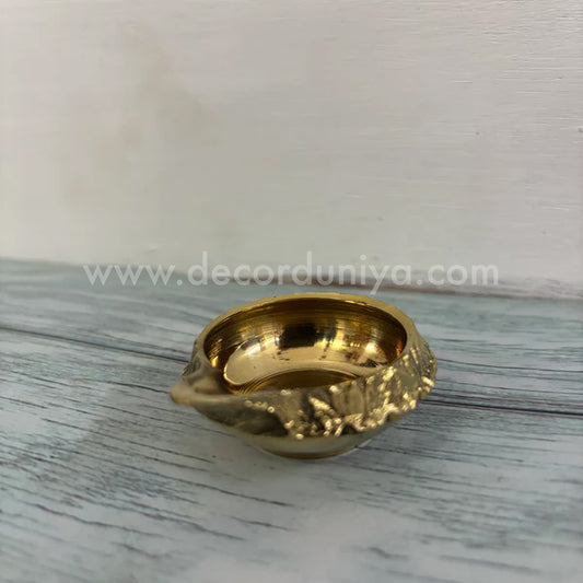 Kubera Vilakku - RBK1