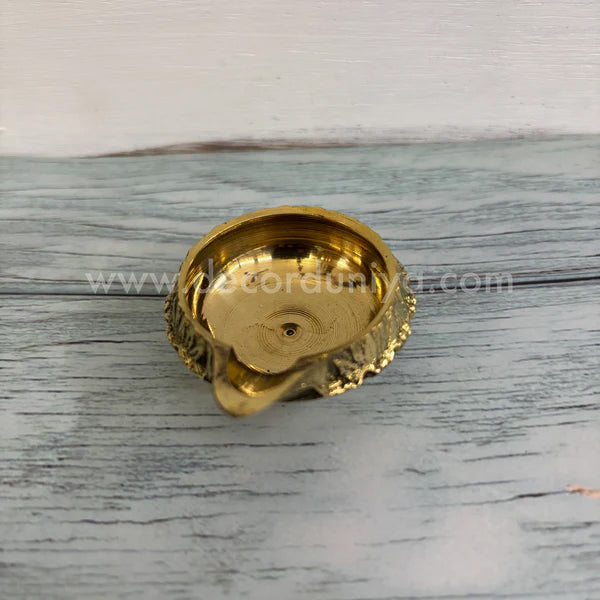 Kubera Vilakku - RBK1