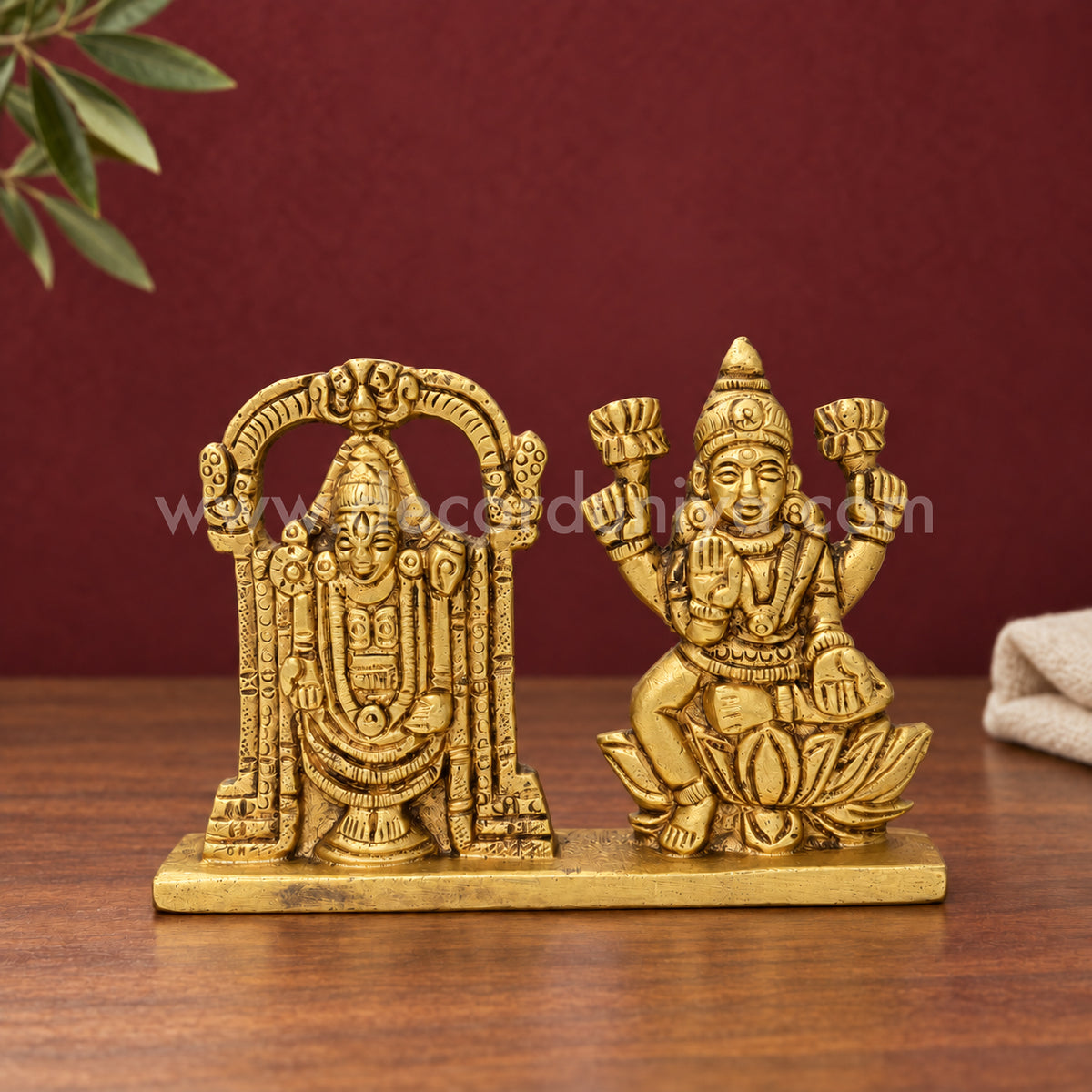 Lakshmi Venkateswara Perumal | Lakshmi Balaji Brass Idol | Decor Duniya Brass Idols | Pooja & Home Décor – RBN39