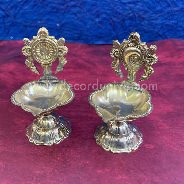 Sangu Chakra Vilakku - RJ21-c