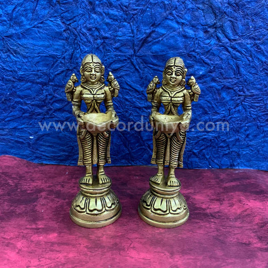 Paavai Vilakku - RJ4-c