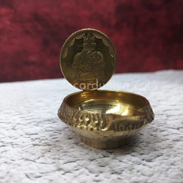 Kubera Vilakku - RJK1