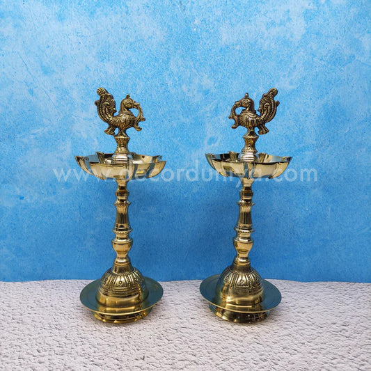 Kuthu Vilakku - RB10