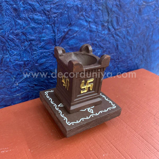 Tulasi Maadam Vilakku with Wooden Manai - TVM2