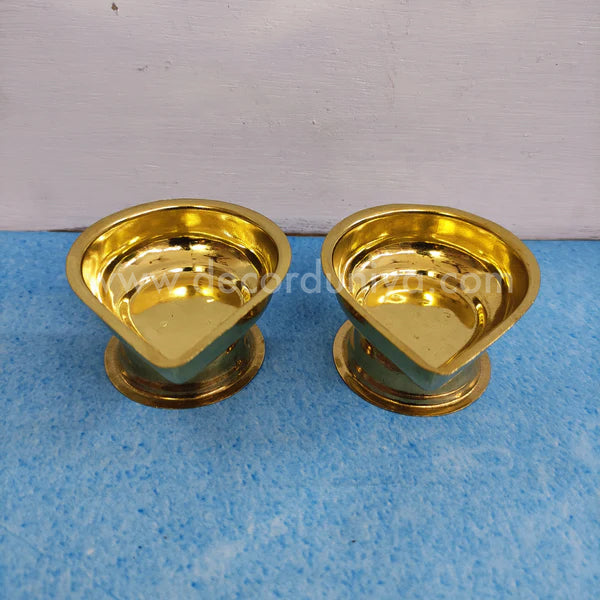 Karthigai Deepam - Vilakku Combo - Brass Diya Gift Box - VC1 - set of 27 lamps