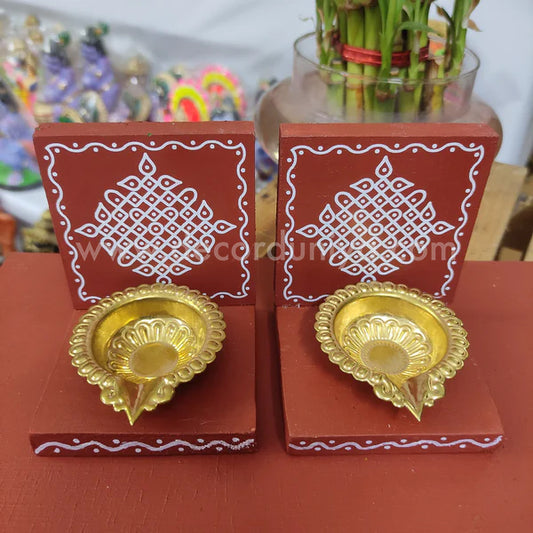 Wooden Kolam Wall Shelf Pair | Vilakku madam - VM31