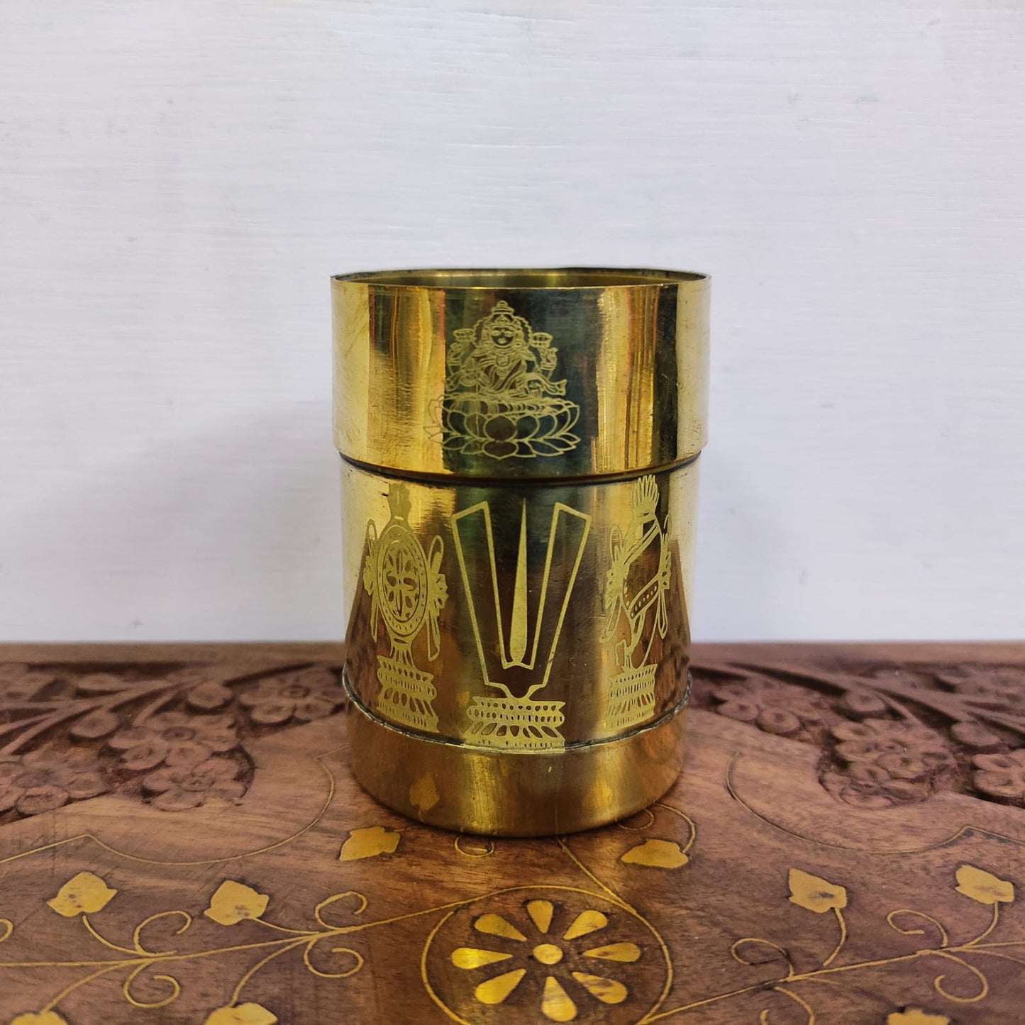 Shankh Chakra Engraved Padi - SCE01