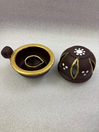 Clay Anaya vilakku - Agal Vilakku with Lid - Diya - ANL1