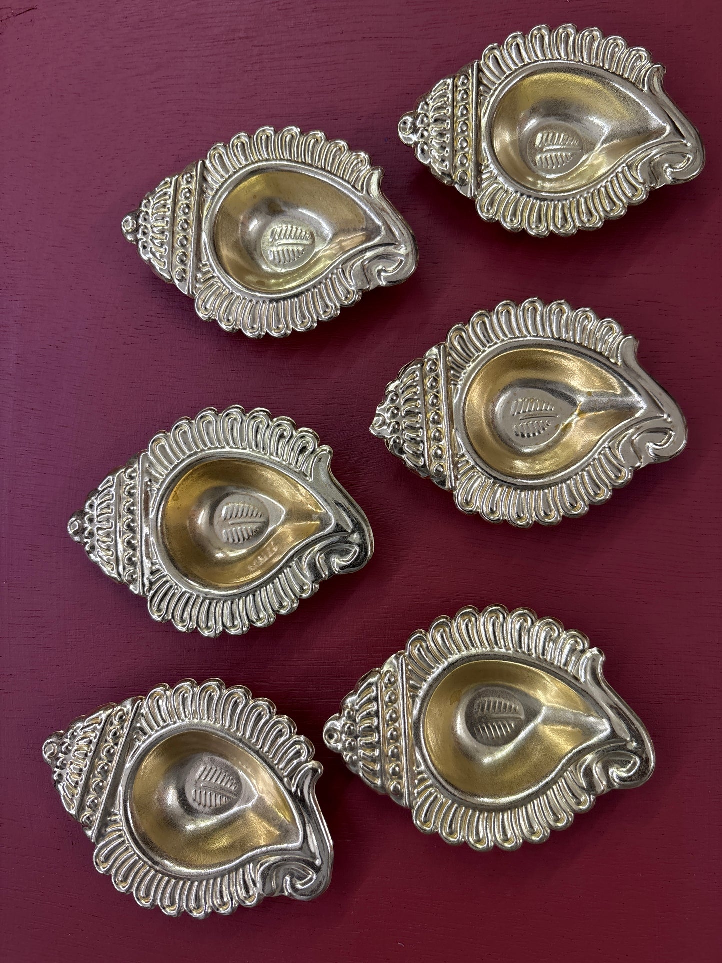 Sangu Deepam, Brass Vilakku - Set of 6 Pcs - MAN11-PR