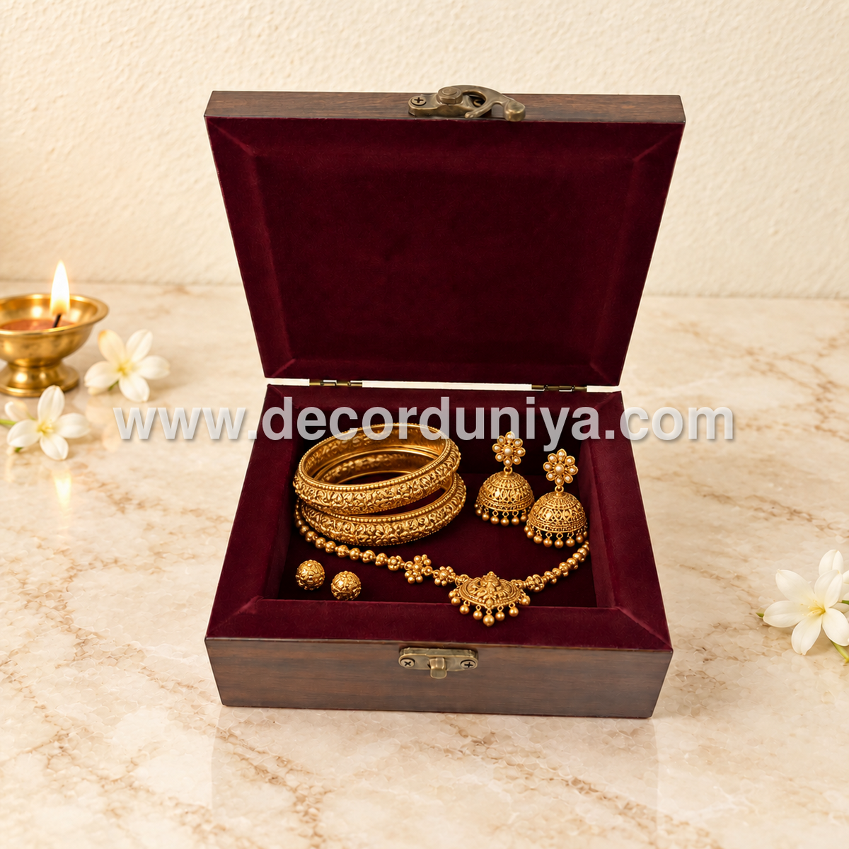 Annapakshi Jewellery Box with Reverse Glass Painting | Traditional Tanjore Art – PVK12