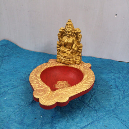 Clay Lakshmi Vilakku - LV1