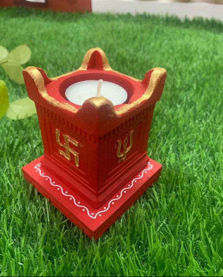 Clay Thulasi Maadam and wooden kolam base manai Size 3x3 inch-T02