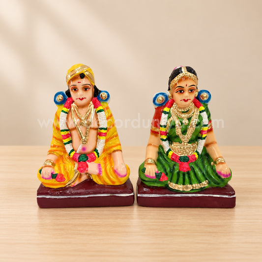 Bride & Groom Clay Golu Doll Set | Mappillai Ponnu Bommai | Navaratri Golu Dolls – TKS02