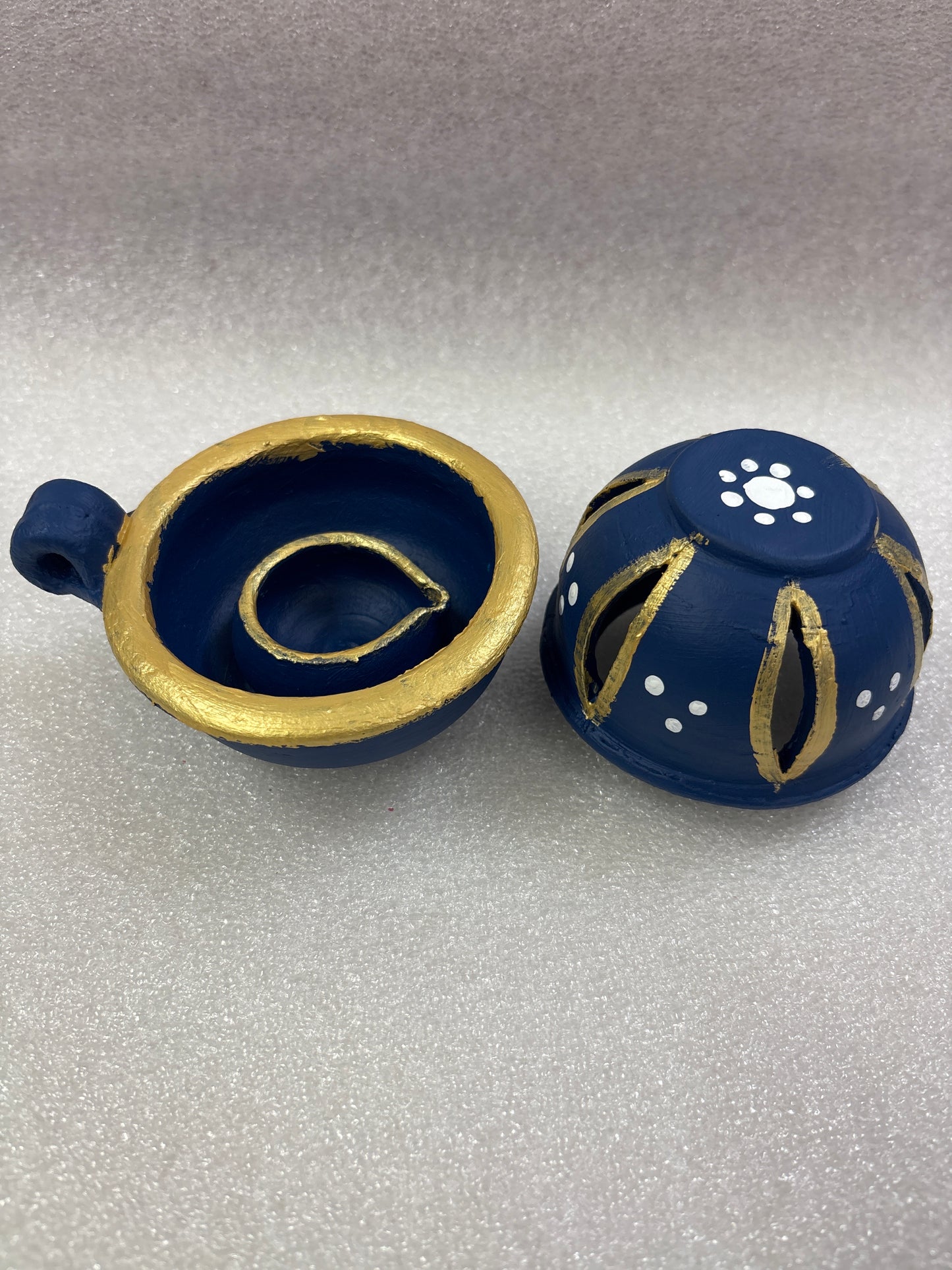 Clay Anaya vilakku - Agal Vilakku with Lid - Diya - ANL1