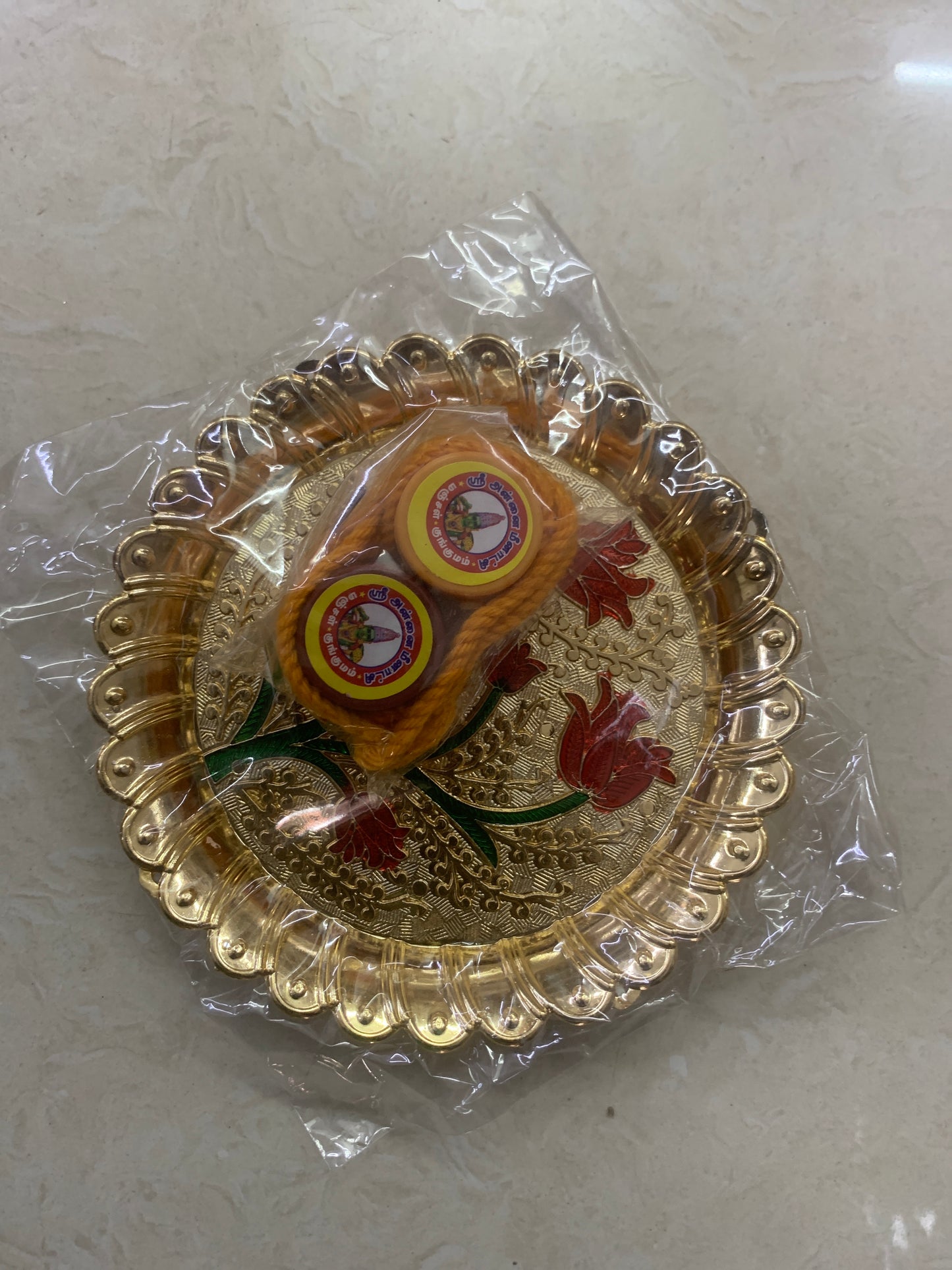 Manjal KumKum  with Plate - KMH3