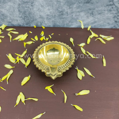 Brass Designer Vilakku - BR4-C