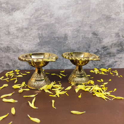 Brass Designer Vilakku with Padam - RJ5-c