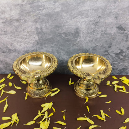 Brass Designer Vilakku with Padam - RJ5-c