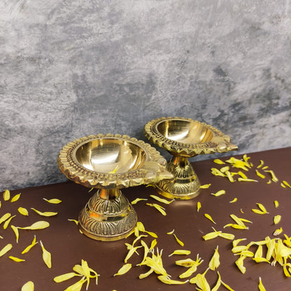 Brass Designer Vilakku with Padam - RJ5-c