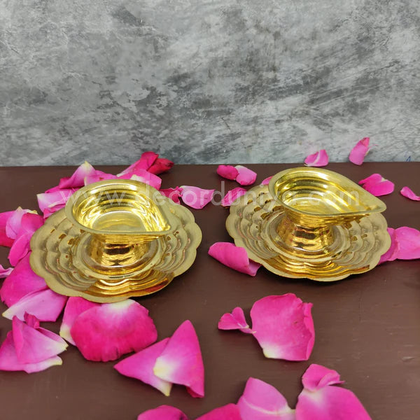 Plate Vilakku Pair - 2 Nos - BR6-C