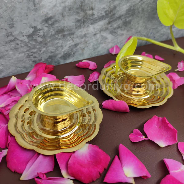 Plate Vilakku Pair - 2 Nos - BR6-C