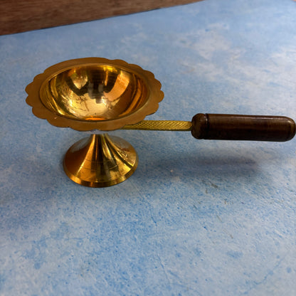 Brass Sambrani holder - Dhoopthani - SB6