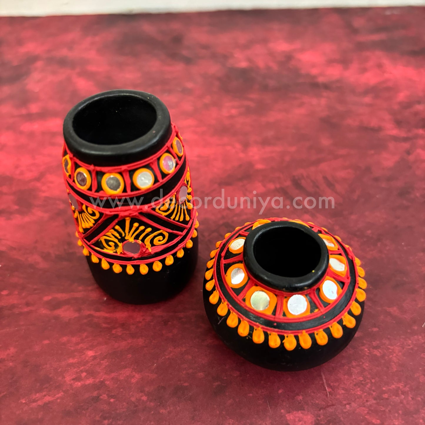 Hand Painted Designer Pots - VS33