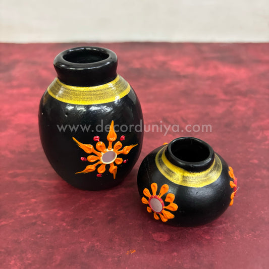 Hand Painted Designer Pots - VS32