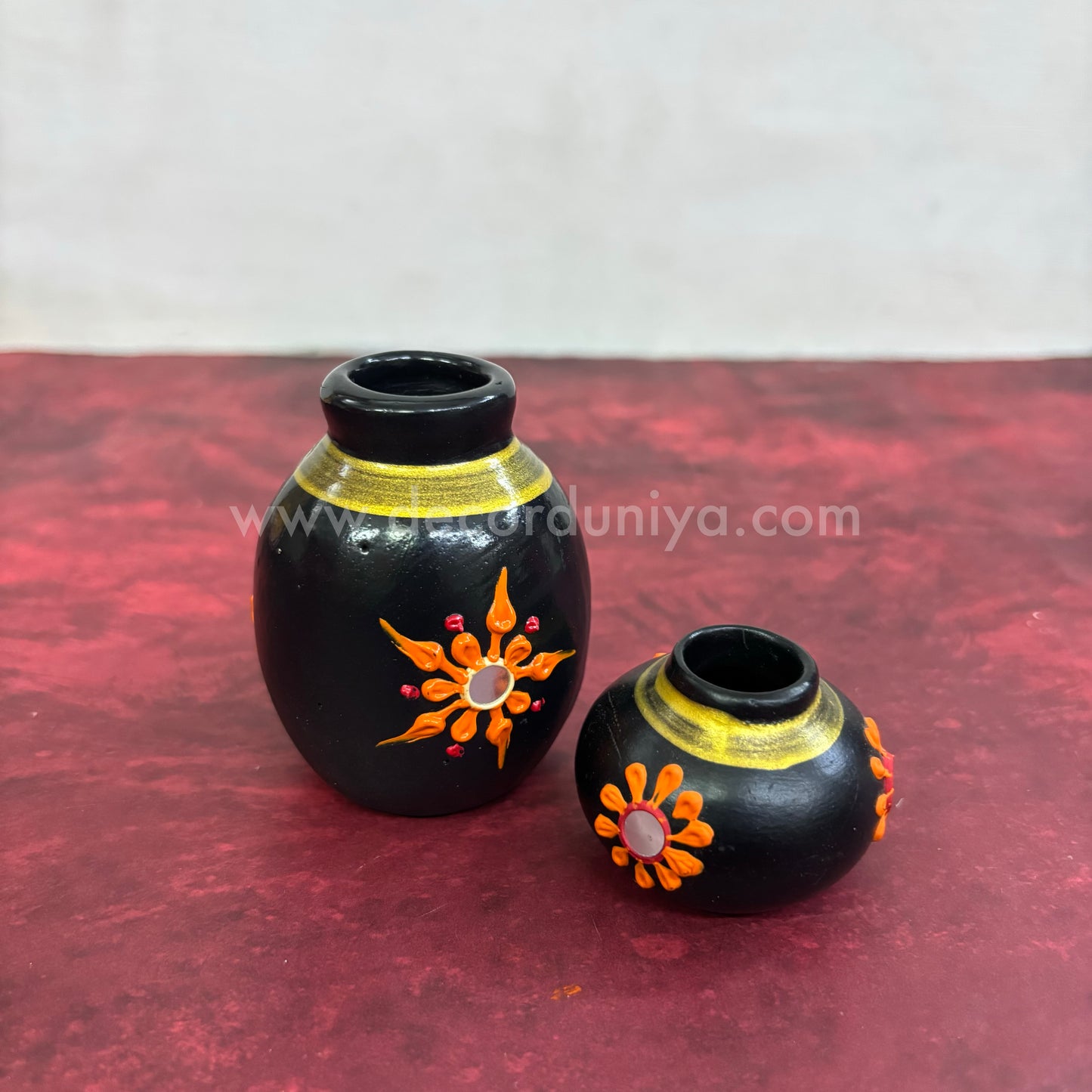 Hand Painted Designer Pots - VS32