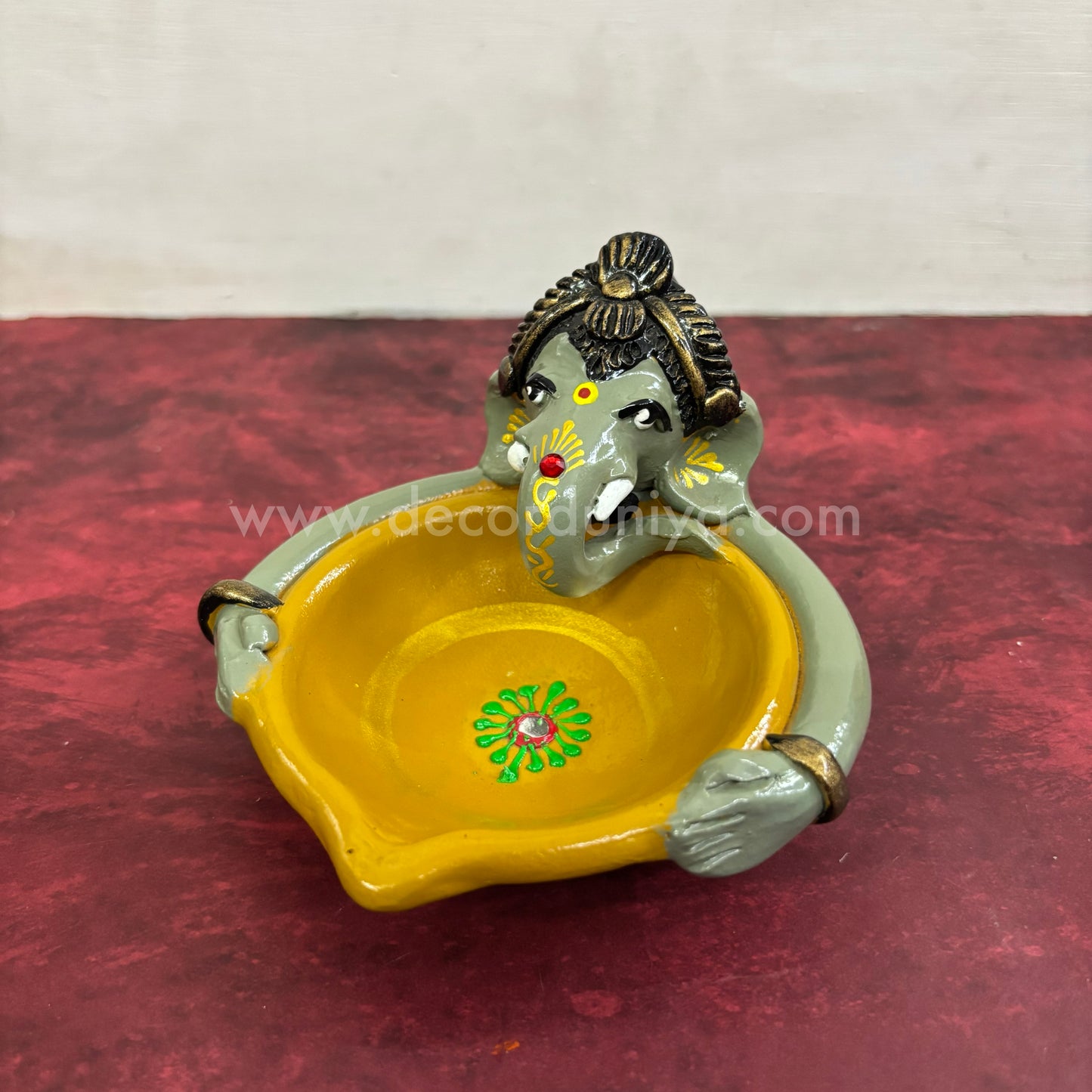 Ganesha Vilakku - VS1027