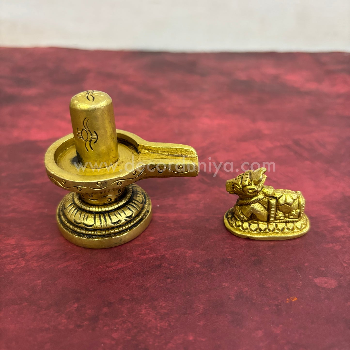 Siva Lingam and Nandi - RJ104