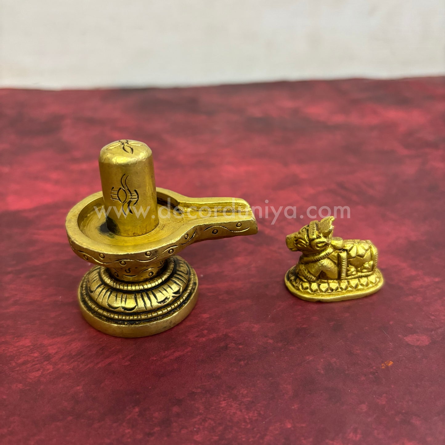 Siva Lingam and Nandi - RJ104