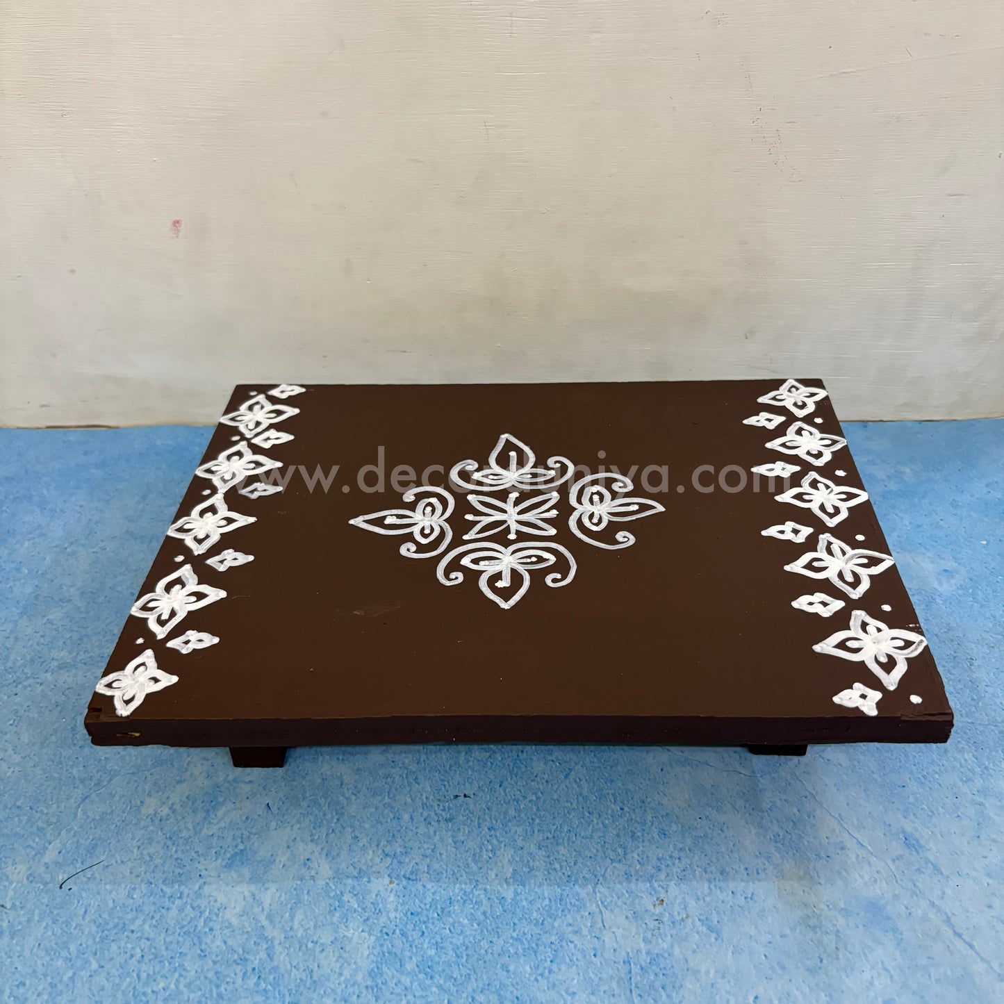 Wooden Manai - M1004