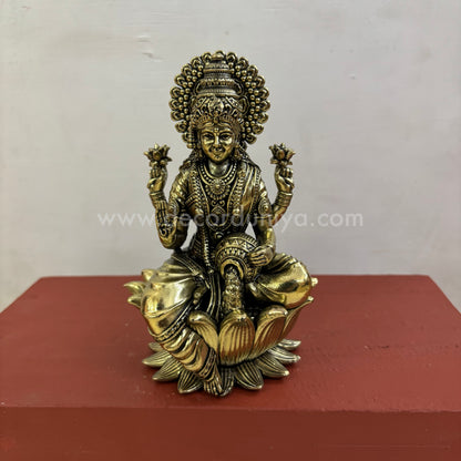 Lakshmi - RJ71