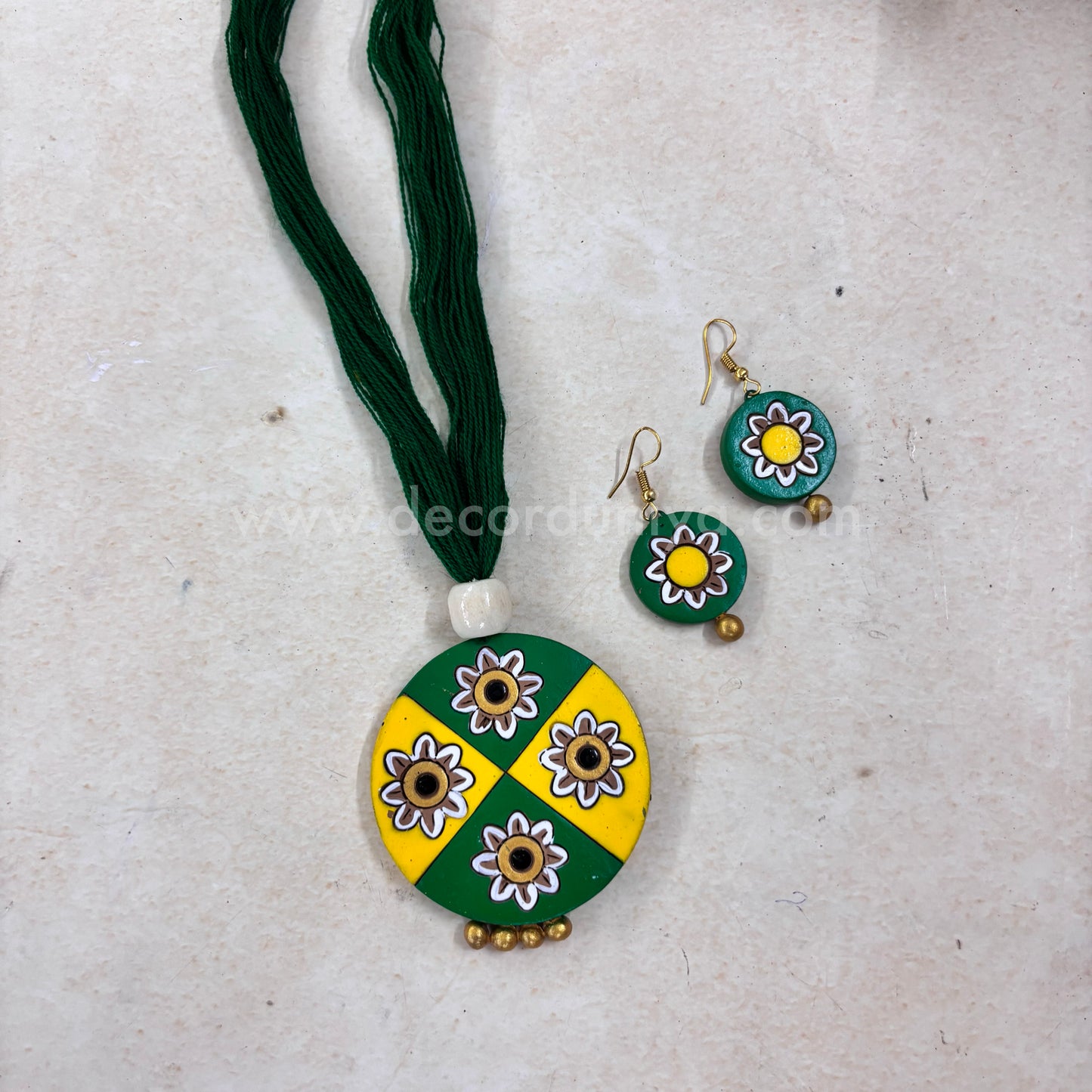 Exclusive Terracotta Jewellery Set With Intricate Design - CI1022