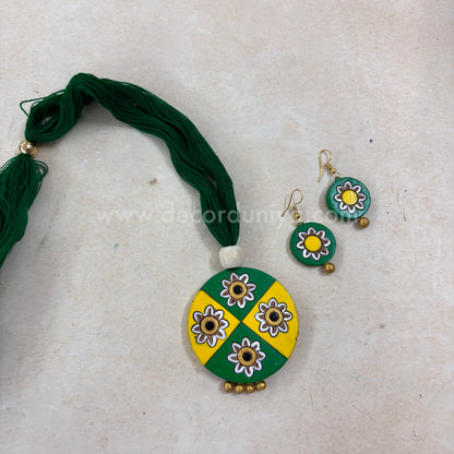 Exclusive Terracotta Jewellery Set With Intricate Design - CI1022