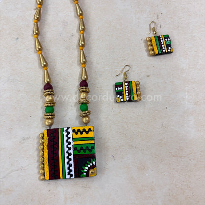 Exclusive Terracotta Jewellery Set With Intricate Design - CI1023