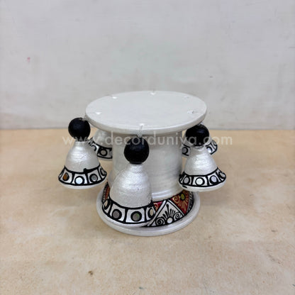 Handcrafted Designer Urili Stand - VP52