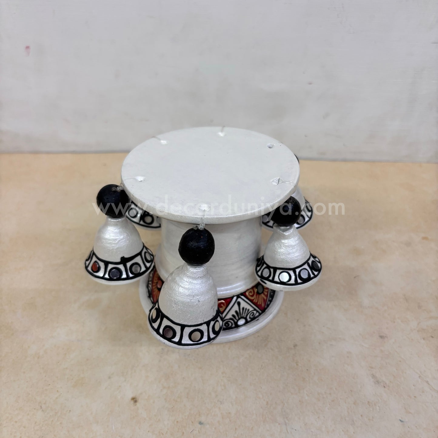 Handcrafted Designer Urili Stand - VP52