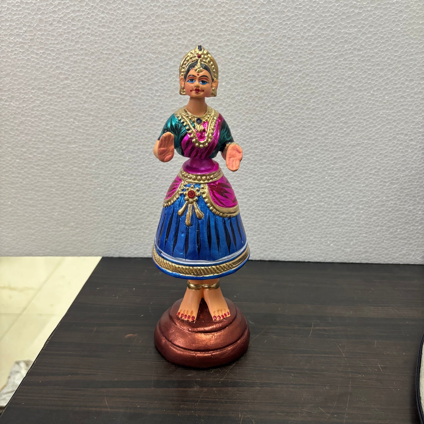 Traditional Thanjavur Dancing Lady Doll | Thalaiyatti Bommai | Paper Mache | 10 Inches - TD102