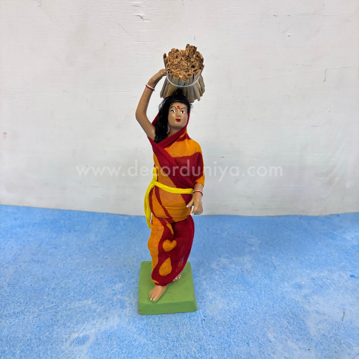 Village Worker - DD1105-PR