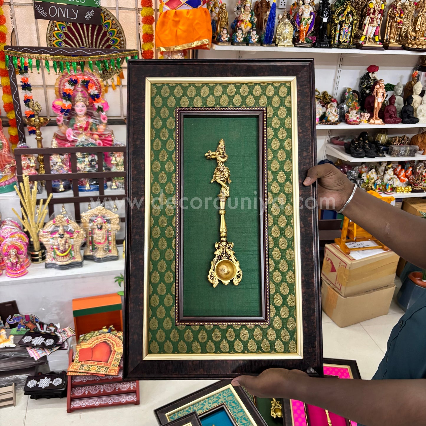 Brass Wall Hanging Frame - BH112