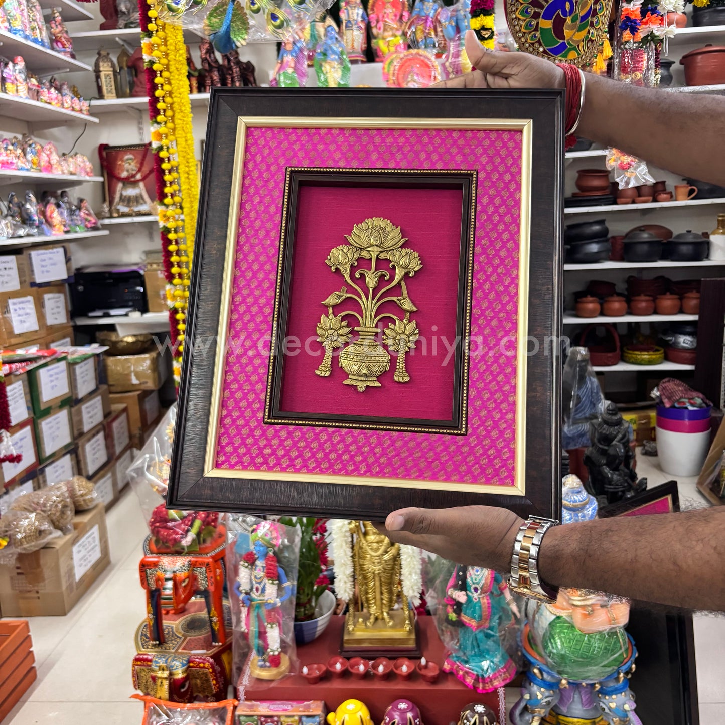 Brass Wall Hanging Frame - BH115