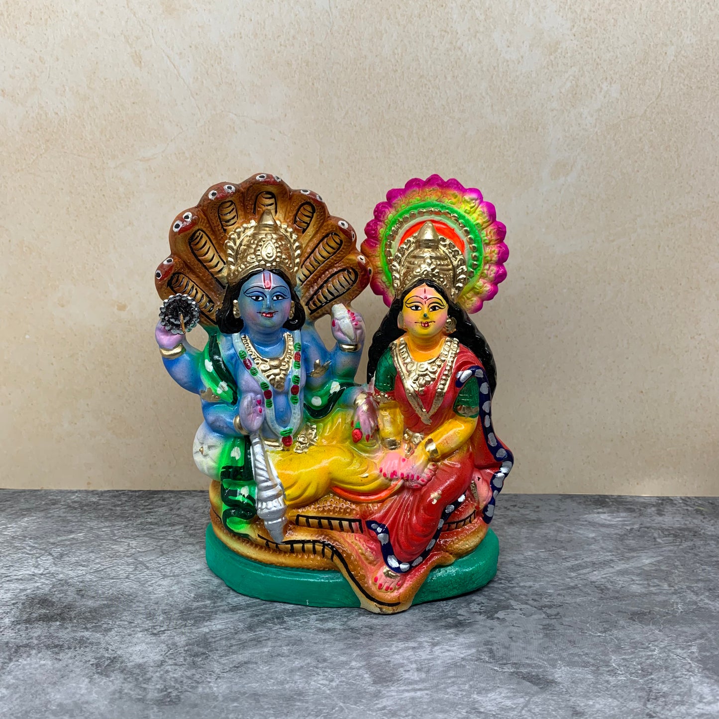 Vishnu Lakshmi - GVL01