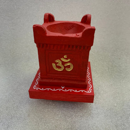 Clay Thulasi Maadam and wooden kolam base manai Size 3x3 inch-T02